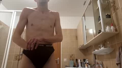 beschnittenerpenis679644 online show from January 1, 5:00 pm