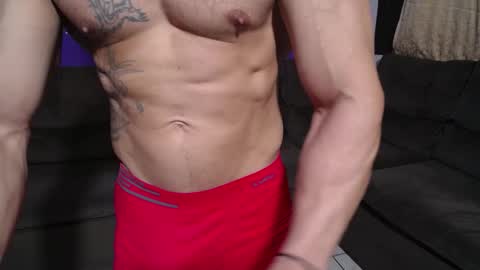 Snapshot of bestmuscle chatting on February 5, 12:10 am bestmuscle online show from February 5, 12:10 am