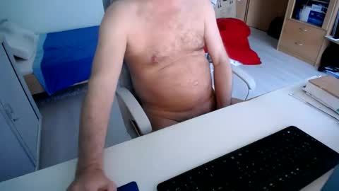Snapshot of bien_77 chatting on February 7, 7:18 am bien_77 online show from February 7, 7:18 am