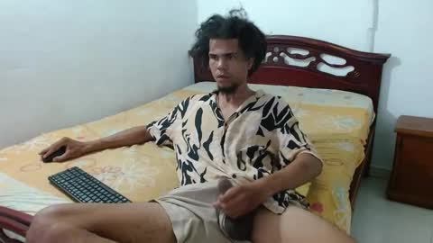 Snapshot of big_boy_lee chatting on September 10, 10:41 pm Camilo online show from September 10, 10:41 pm