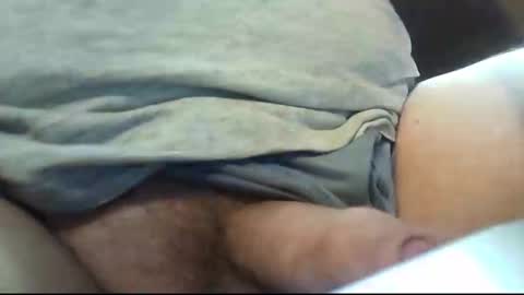 Snapshot of bigasslover7913 chatting on February 28, 11:47 am Hornyguy online show from February 28, 11:47 am