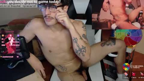 Asta online show from November 22, 7:19 am