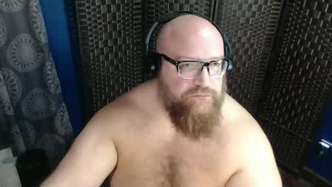 BigBear4Cuddles online show from February 8, 2:28 am