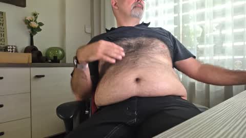 bigbibear88 online show from October 21, 9:45 am