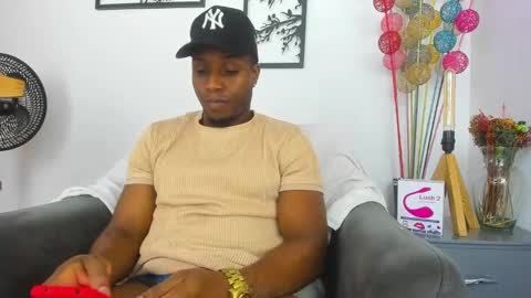 Snapshot of bigcock_latin01 chatting on March 10, 3:56 am sexy muscle online show from March 10, 3:56 am