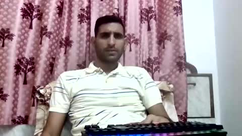 Snapshot of bigcockboy2580 chatting on October 1, 6:06 am akash online show from October 1, 6:06 am