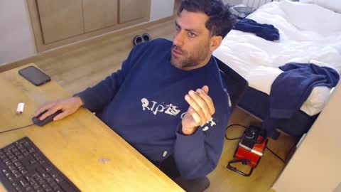 bigcok35spain online show from February 14, 12:33 pm