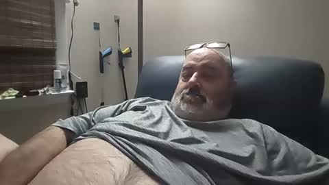 bigfuzzyteddybear online show from December 22, 12:41 am