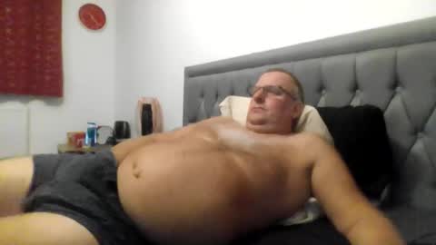 bigguy2014 online show from September 28, 9:24 pm