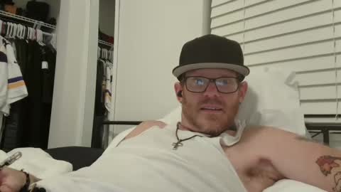 Snapshot of bigguy4funtime chatting on October 7, 5:22 am bigguy4funtime online show from October 7, 5:22 am