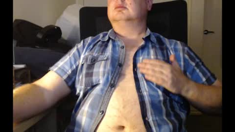 Snapshot of bighorn1981 chatting on January 4, 12:27 pm bighorn1981 online show from January 4, 12:27 pm