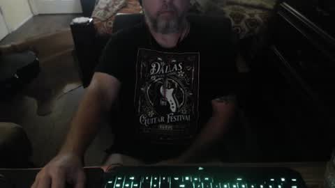 bighugmugg online show from September 19, 11:10 am