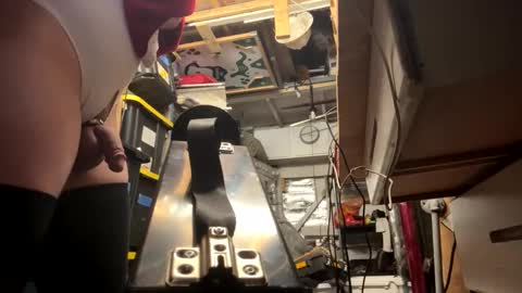 bigmanaround9 online show from January 25, 12:05 pm