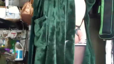 bigmanaround9 online show from February 24, 7:31 am