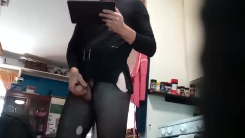 bigmanaround9 online show from September 9, 6:51 pm