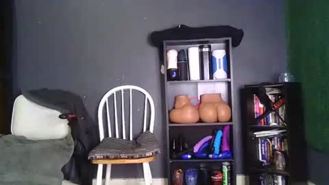 bigpussypump online show from February 24, 4:38 am