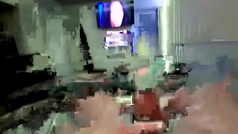 Snapshot of bigsmilekyle chatting on February 13, 1:40 am bigsmilekyle online show from February 13, 1:40 am