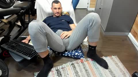 bigsshark online show from January 8, 10:15 am