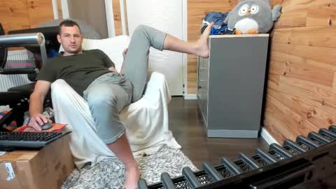 bigsshark online show from November 23, 11:21 am