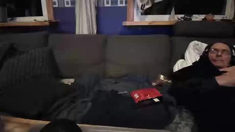 bigswe1 online show from December 17, 11:27 pm