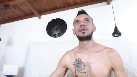 Snapshot of bigzehuz chatting on February 20, 9:00 am andres online show from February 20, 9:00 am