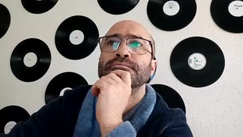 Snapshot of bilmapiedradura chatting on February 15, 9:49 am Bill online show from February 15, 9:49 am