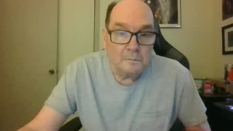 Bink195234 online show from December 4, 8:38 pm