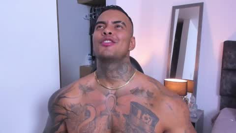 dariux john online show from December 21, 9:25 pm