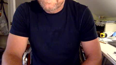 Snapshot of bisonbar chatting on September 24, 4:16 pm BisonBar online show from September 24, 4:16 pm
