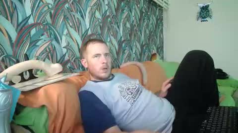 Snapshot of bizoukey15 chatting on September 20, 2:11 am bizoukey15 online show from September 20, 2:11 am