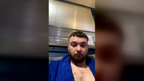 bizzle0001 online show from April 2, 2:53 am