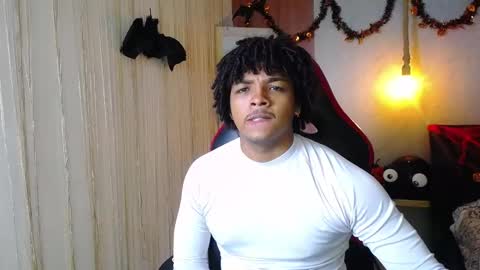 black_king_241 online show from October 26, 5:53 am