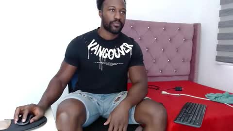 Twtter 1MikeBeckford            Onlyfns beckfordmike online show from December 21, 2:47 pm