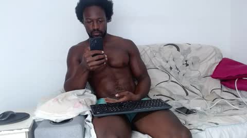 Twtter 1MikeBeckford            Onlyfns beckfordmike online show from February 20, 1:57 pm