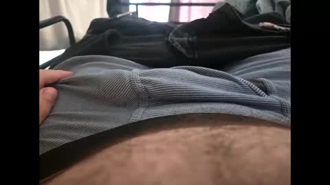 bleezy75 online show from January 3, 8:32 pm