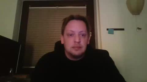 Snapshot of blonde32m chatting on January 4, 2:03 am blonde32m online show from January 4, 2:03 am