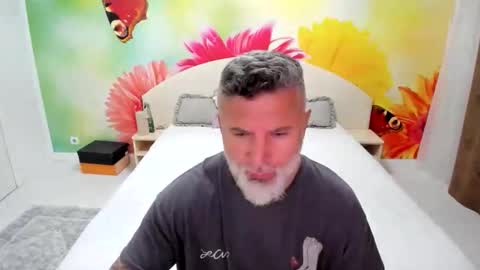 Nico online show from November 18, 4:33 pm