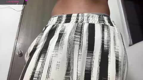 Bob  INDEPENDENT MODEL online show from June 1, 12:11 am