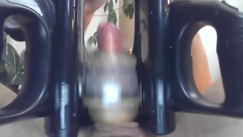 Snapshot of bobby123572970 chatting on October 29, 2:09 pm Bobby123 online show from October 29, 2:09 pm