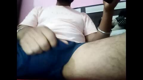 bobby_horny03 online show from April 13, 3:18 am
