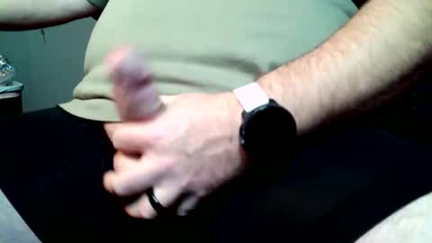 bobbyjohnson456 online show from December 3, 4:40 am