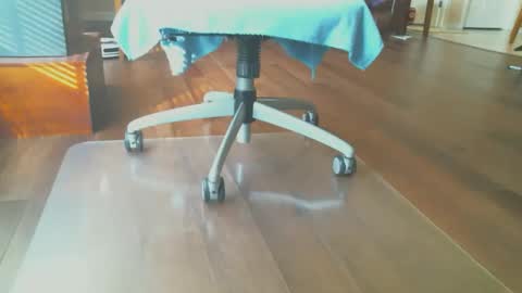 FRECKLES online show from December 4, 1:51 pm