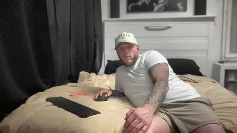 boner4you1994 online show from April 8, 8:14 am