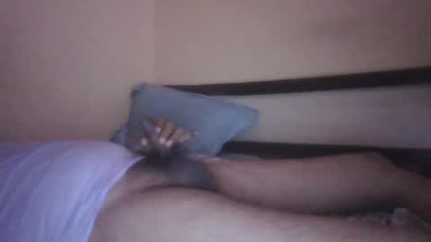 Snapshot of boobslover4uu chatting on December 13, 6:38 pm boobslover4uu online show from December 13, 6:38 pm