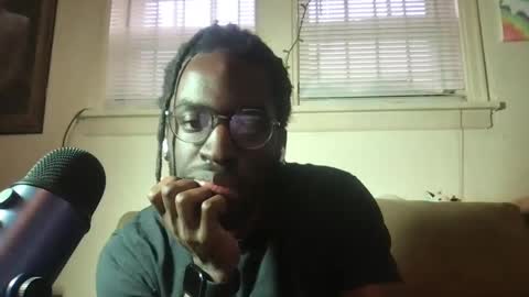 Boo online show from December 26, 7:27 pm