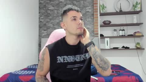 booyhott_ online show from February 22, 8:32 pm