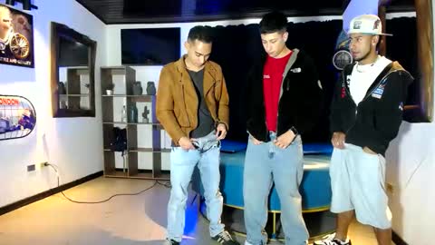 boranget online show from March 30, 12:39 pm