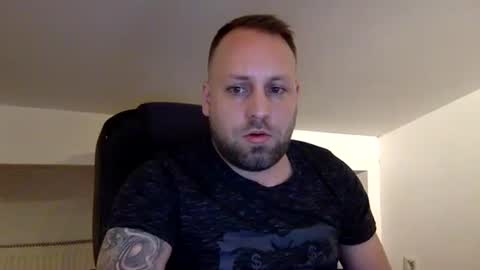 hugo online show from April 26, 1:03 am