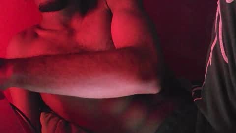 Snapshot of boss_playa98 chatting on October 19, 10:29 am boss_playa98 online show from October 19, 10:29 am