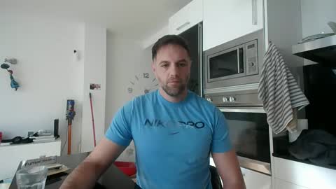 Snapshot of boxing__spf chatting on December 29, 10:01 am boxing__spf online show from December 29, 10:01 am